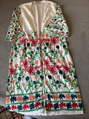 Linen Blend embroidered kimono
